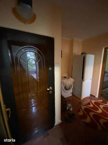Apartament cu 2 camere semidecomandat în Micro 19