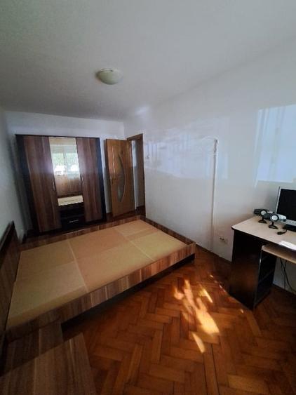 Proprietar vând apartament 3 camere zona Dacia - 2