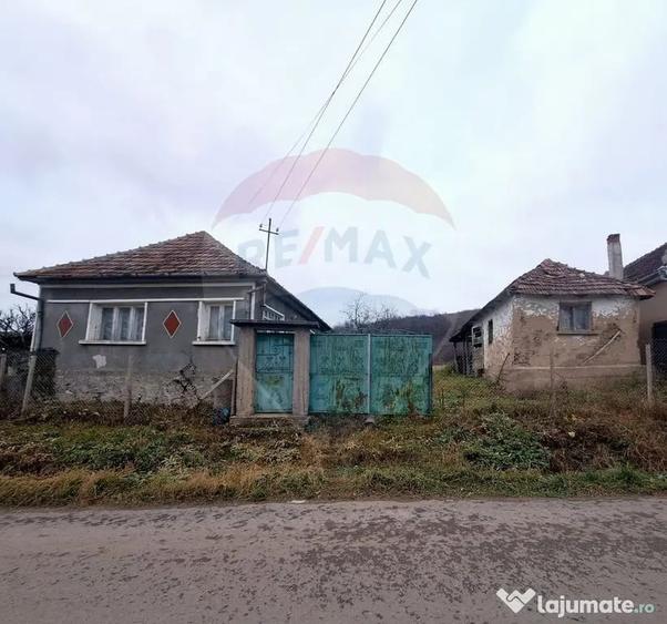 Casa cu 2 camere si teren de vanzare - 5