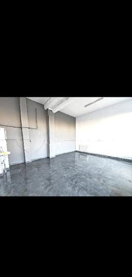 Imchiriez Spatiu Comercial Zona Piata 50mp - 4