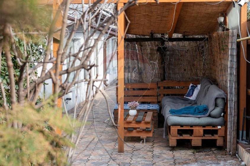 De vanzare casa 7 camere, 306 mp desfasurati parcul Rizer -comision 0% - 8