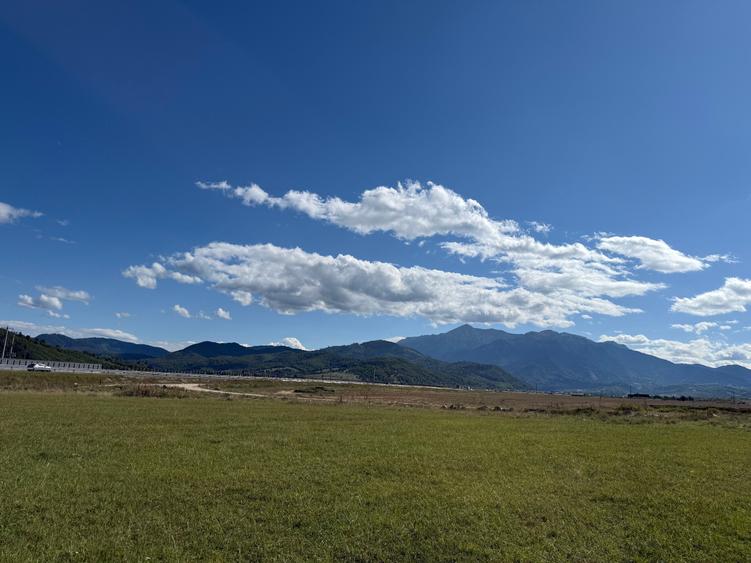 Teren intravilan Rasnov,judet Brasov,loturi de 500 mp si in rate - 1