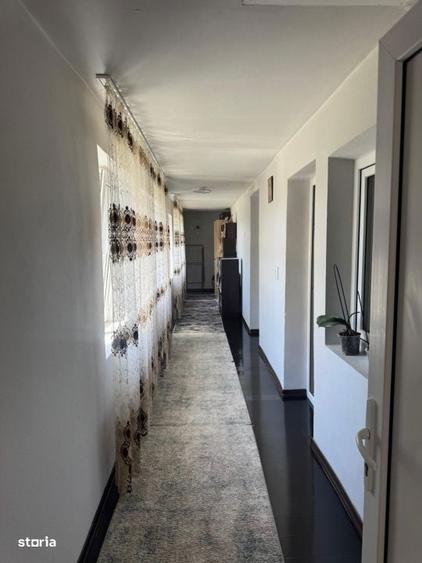 Casa de vanzare 2 locuinte in aceeasi curte, teren generos 3.855 - 11