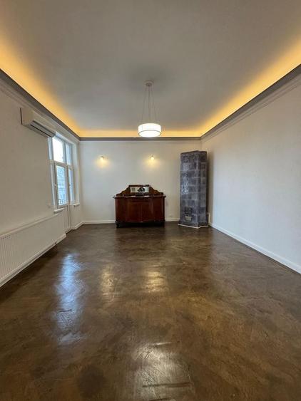 Etaj intreg, 5 camere in VILA INTERBELICA 180 mp, renovat - 6