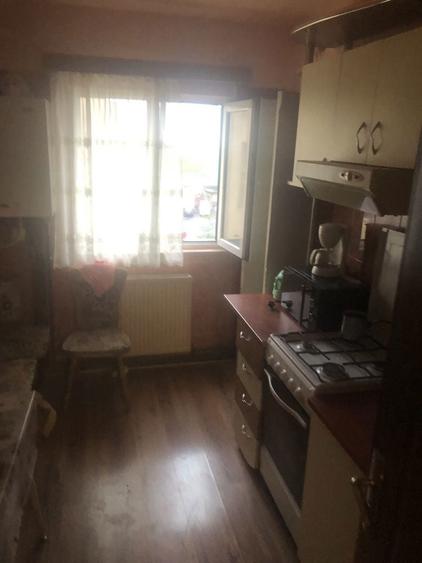 Apartament cu 3 camere + 2 grupe sanitare - 6