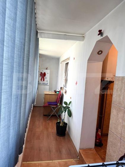 Apartament de vanzare, cu 2 camere, decomandat, zona Bartolomeu - 5