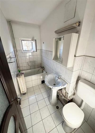RECO . Apartament cu 3 camere Valenta . - 7