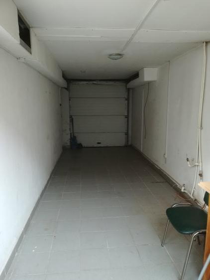 central, casa cu 10 spatii, 3 bai, parter plus 2 etaje, - 8