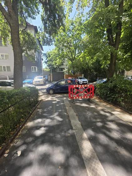 Piata Victoriei 638 mp vitrina 18 m vizibilitate buna - 1