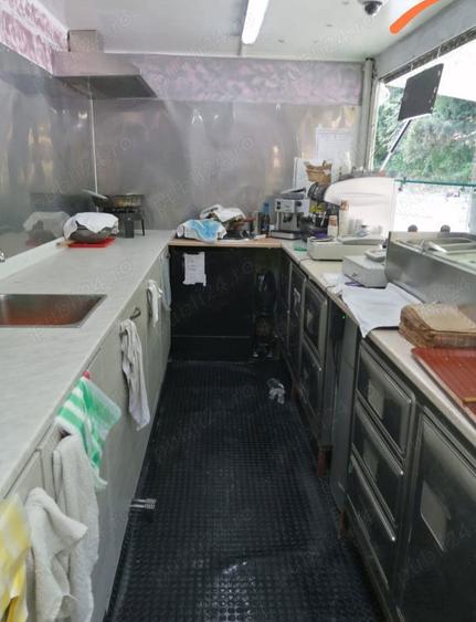 Vand container fast food + magazie complet utilat - 5