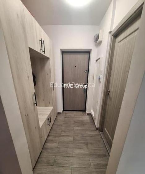 Vanzare Garsoniera - 650 m metrou C. Georgian