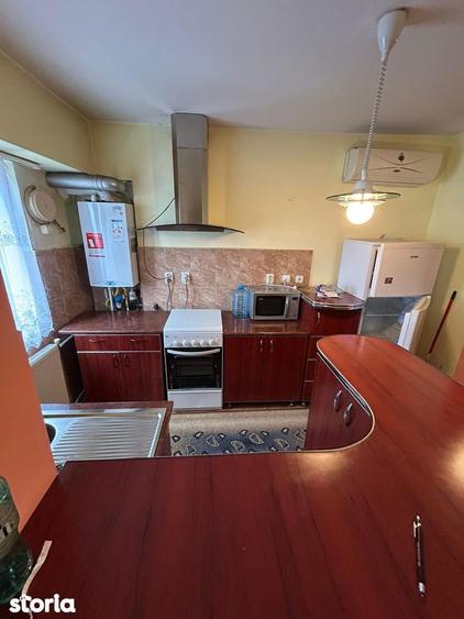 De inchiriat apartament cu 3 camere ultracentral, spatios, 350 euro - 2