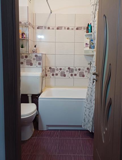 Închiriez Apartament 2 camere - 6