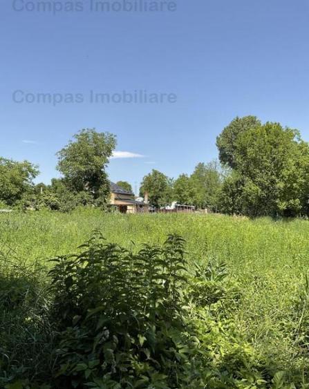 Casa la ?ara, cu dependin?e ?i gradina - 1