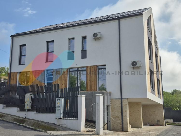 Duplex 244 mp utili, zona linistita cu priveliste deosebita, Dambu Rotund - 3