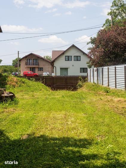 Teren de 615 mp, în Brebu
