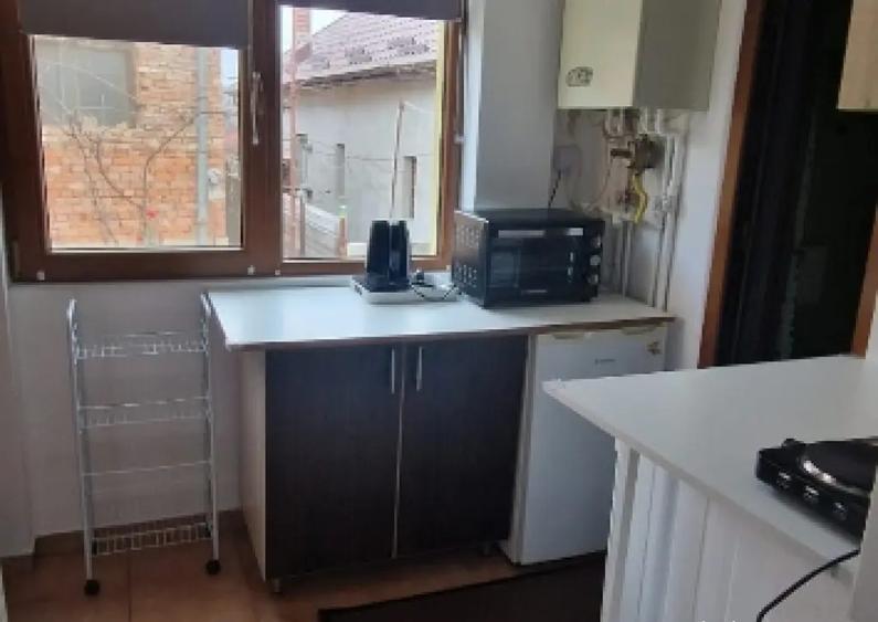 proprietar inchiriez o camera la casa - 3