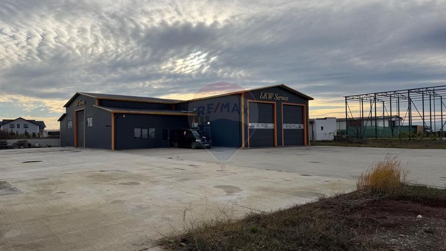 Service camioane si auto Soseaua Suraii hala 400 mp - 1