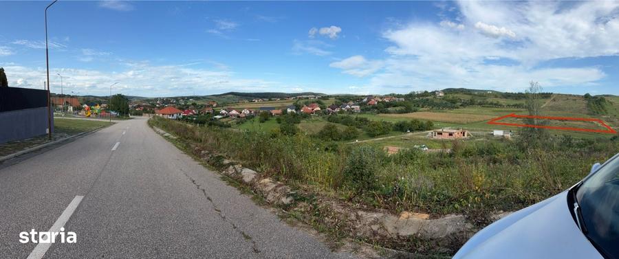 Teren de 2200 mp, în Central