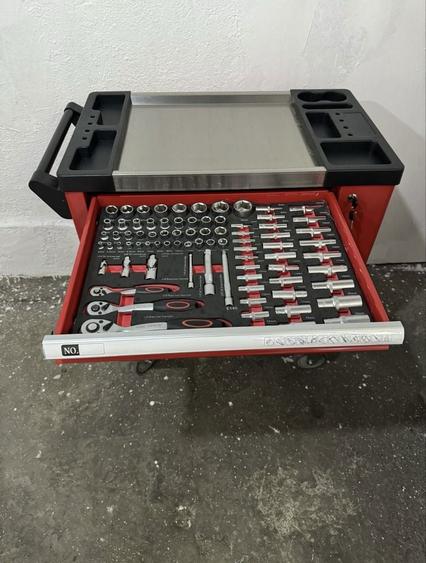 Inchiriez service auto utilat 1000 - 1