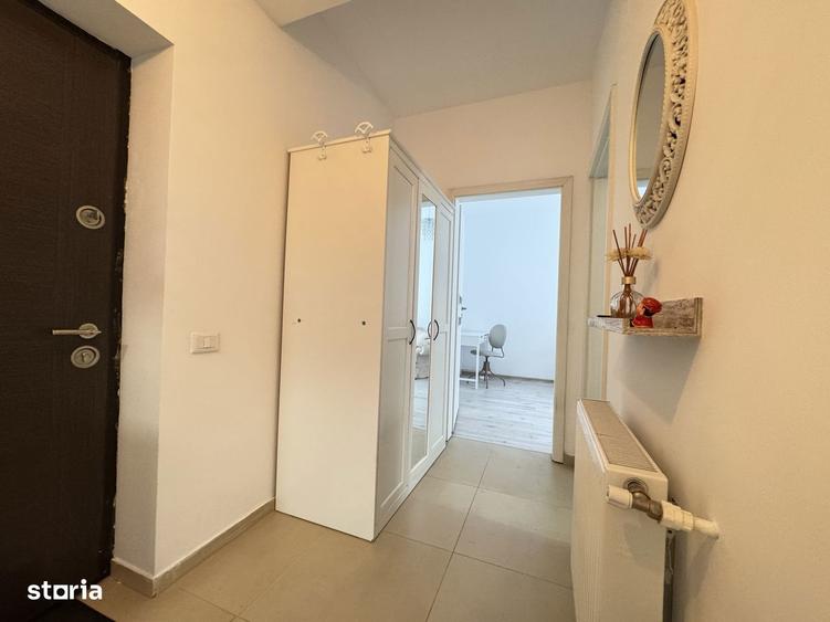 De inchiriat- 2 camere 44mp utili +100mp terasa + 2 locuri de parcare - 12
