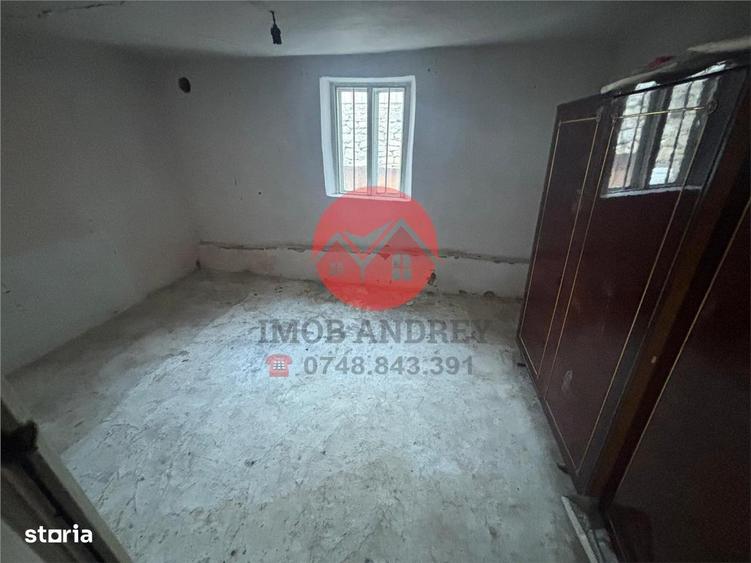 Casa de vanzare zona Centrala, 3 camere, teren 184 mp - 4