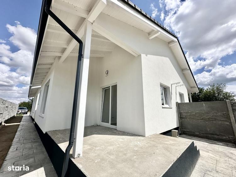 Duplex parter cu 4 camere - teren 415 mp - Albina - 1