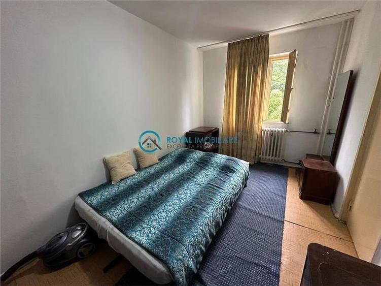 Royal Imobiliare - Vanzare apartament 2 camere zona Vest - 3