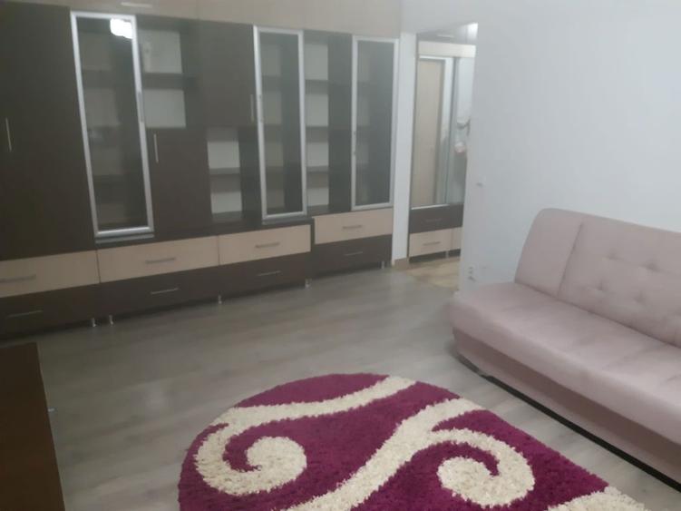 Inchiriez apartament 2 camere - 3