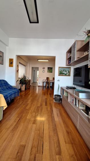 Apartament superb si luminos  4 camere Cismigiu cu terasa 18m - 3