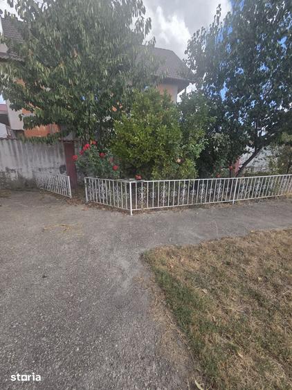 Casă cu 4 camere cu Teren 250 Mp în Șimnicu de Sus