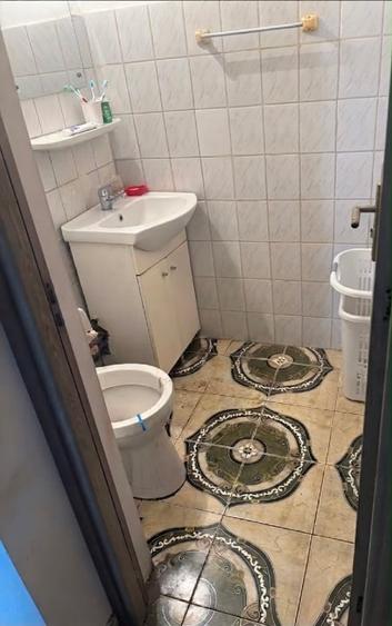Apartament cu 3 camere decomandat în Nerva Traian