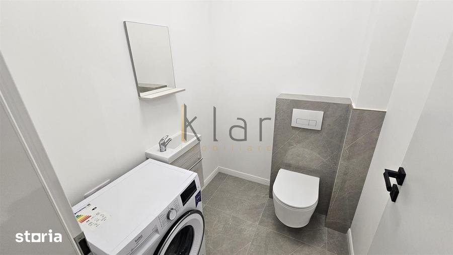 Apartament cu 3 camere semidecomandat în Florești