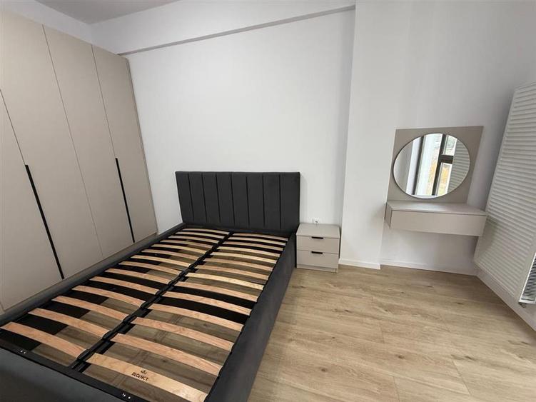 Apartament cu 2 camere semidecomandat în Exterior Sud