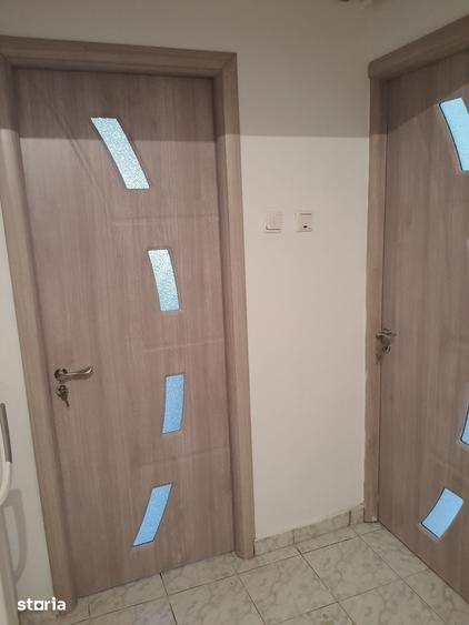 Apartament cu 3 camere decomandat în Păcurari