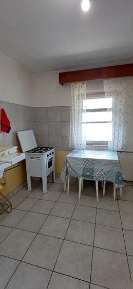 Apartament cu 2 camere decomandat în Dorobanților
