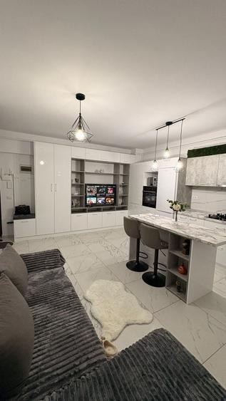 Apartament cu 2 camere semidecomandat în Păcurari