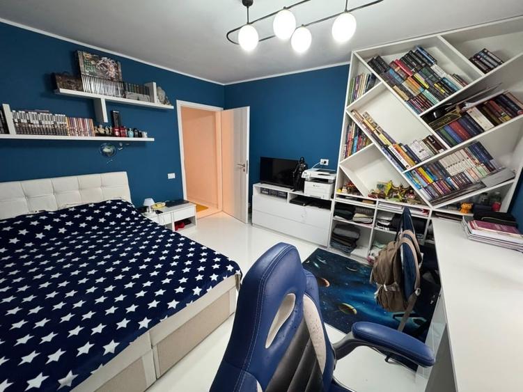 Apartament cu 4 camere semidecomandat, mobilat în Siderurgiștilor