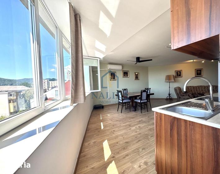 Apartament cu 3 camere în Traian