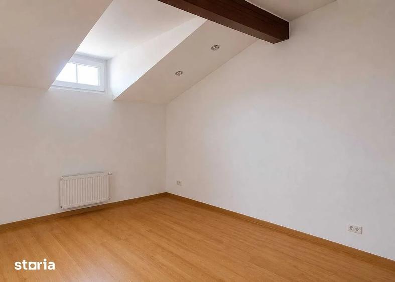 Casă cu 6 camere cu Teren 400 Mp în 13 Septembrie