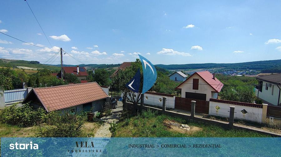 Casă cu 4 camere cu Teren 460 Mp în Livezeni