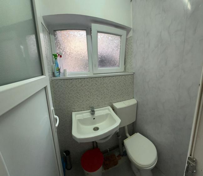 Garsonieră decomandată, mobilată în Central