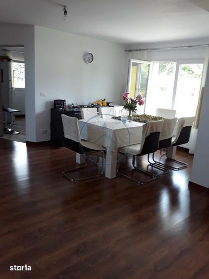 Casă cu 5 camere cu Teren 2800 Mp în Șintereag