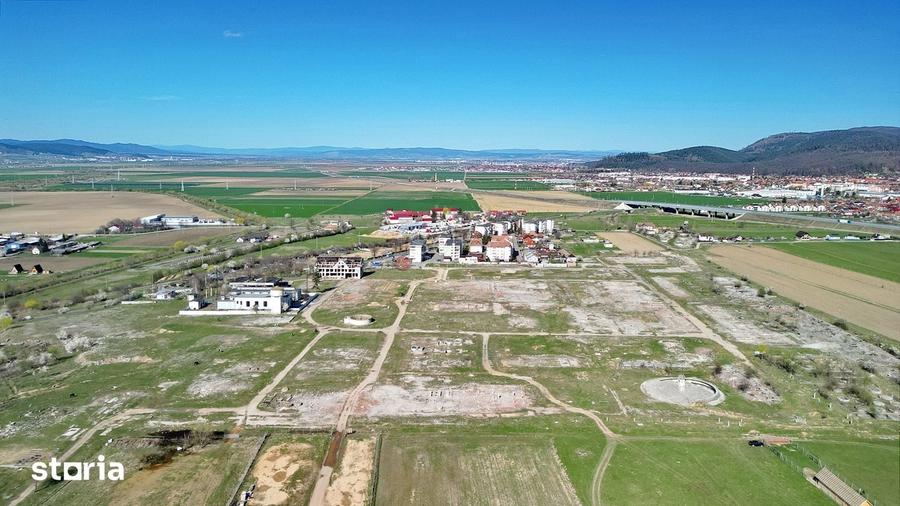 Teren de 185299 mp, în Râșnov