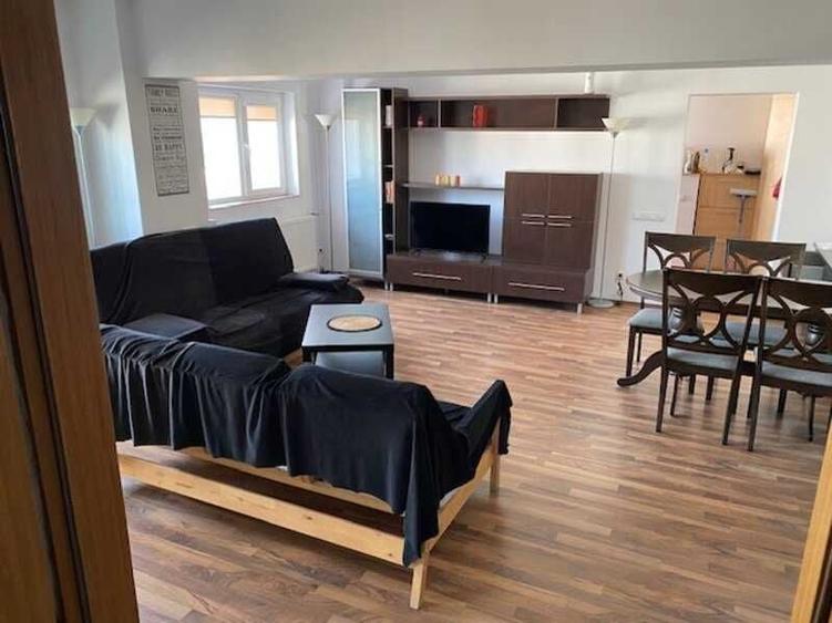 Apartament cu 2 camere semidecomandat în 13 Septembrie