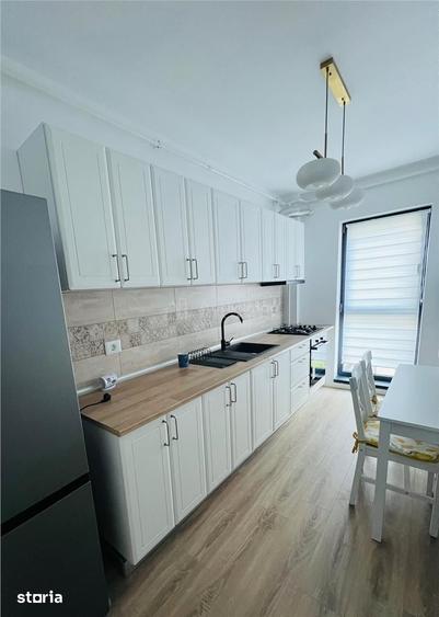 Apartament cu 2 camere, mobilat în Cristian