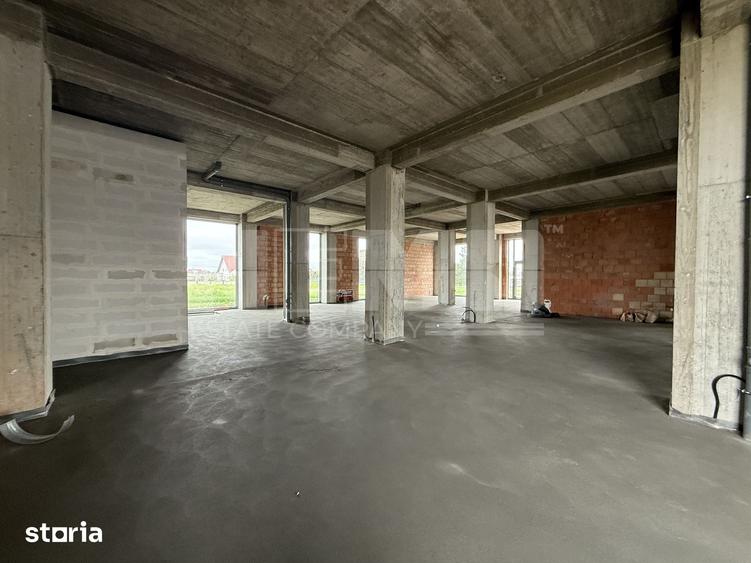 Spațiu comercial, de 550 mp, în Central