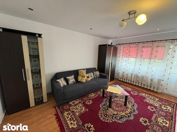 Apartament cu 2 camere, mobilat în Lenin
