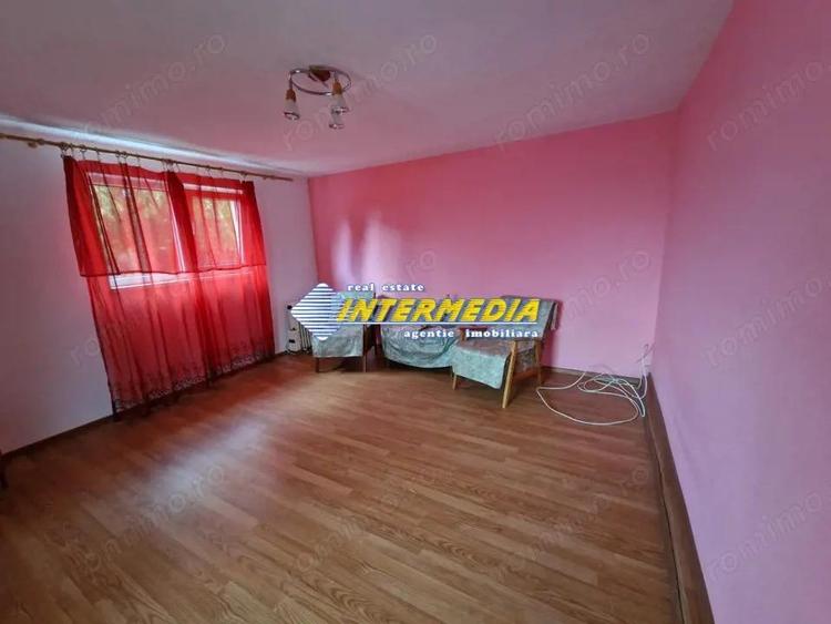 Teren intravilan cu casuta de vanzare in Alba Iulia zona Arex si toate utilitatile - 3