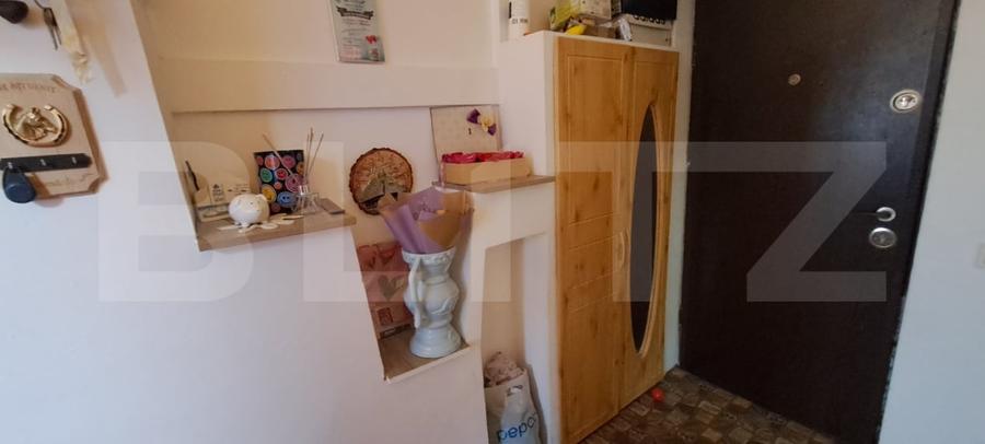 Apartament decomandat, 2 camere, 40 mp, etaj 4, zona Florilor - 12